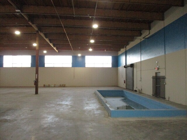 More Photos Of 2685 E Leland Rd, Pittsburg Freestanding For Lease