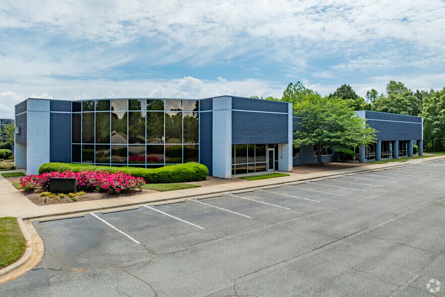 Primary Photo Of 10420 Harris Oak Blvd, Charlotte Light Distribution For Lease