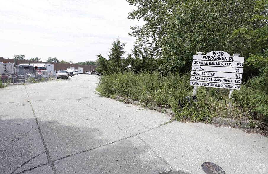 1820 Evergreen Pl, Deer Park, NY 11729 Industrial For Lease