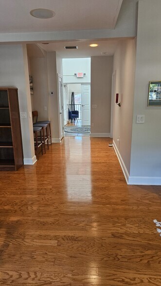 More Photos Of 3001 W Azeele St, Tampa Office For Lease