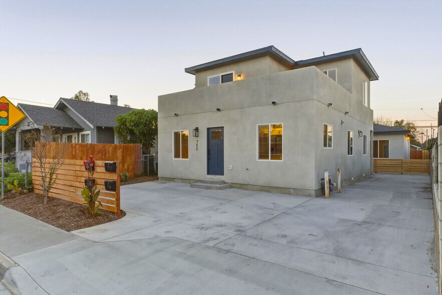 More Photos Of 752 W 9th Ave, Escondido Apartments For Sale