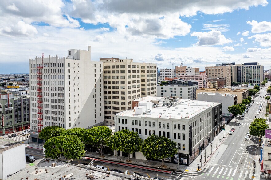 More Photos Of 700 S Main St, Los Angeles Office For Lease