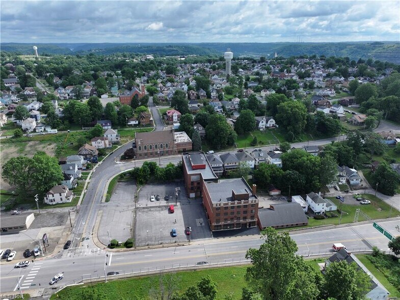 More Photos Of 1439 Sunset Blvd, Steubenville Light Manufacturing For Sale