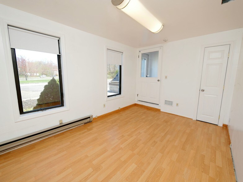 More Photos Of 4515 Nesconset Hwy, Port Jefferson Station Freestanding For Lease