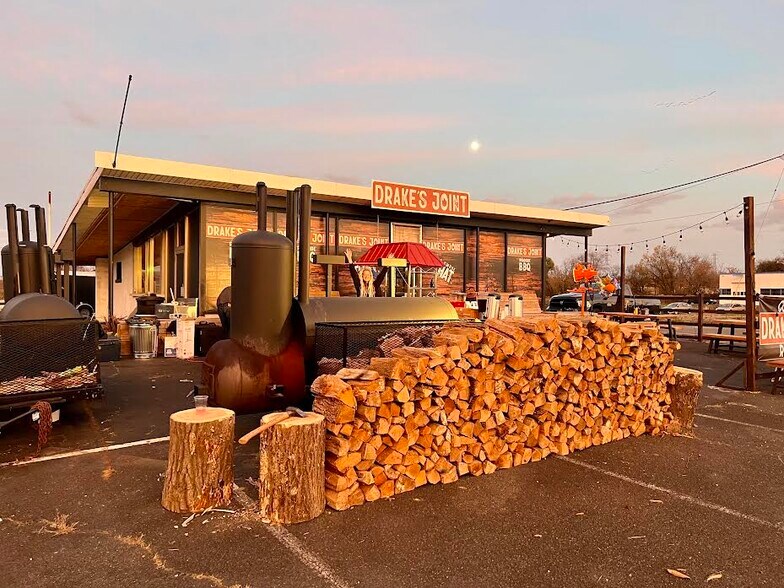 More Photos Of 1193 Route 22, Phillipsburg General Retail For Sale