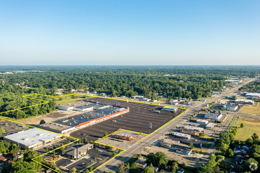 More Photos Of 4813-4945 Clio Rd, Flint Unknown For Lease