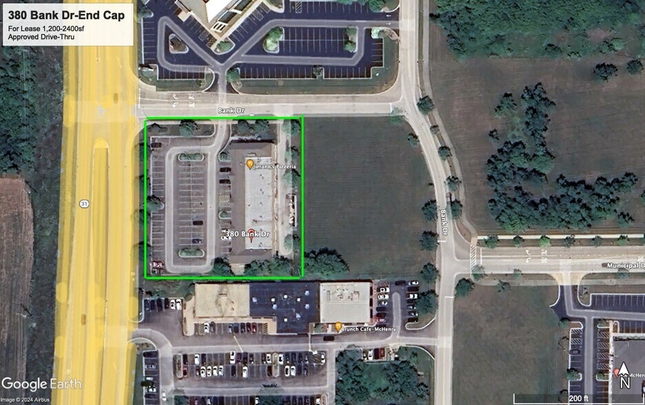 Primary Photo Of 366-380 Bank Dr, Mchenry Restaurant For Lease