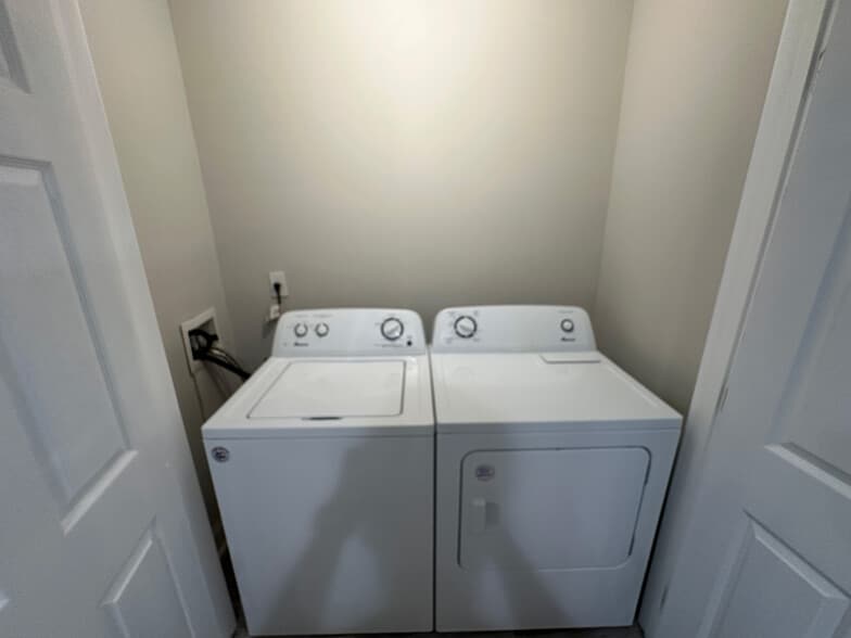 More Photos Of 2331 Peachwood Cir NE, Atlanta Apartments For Sale