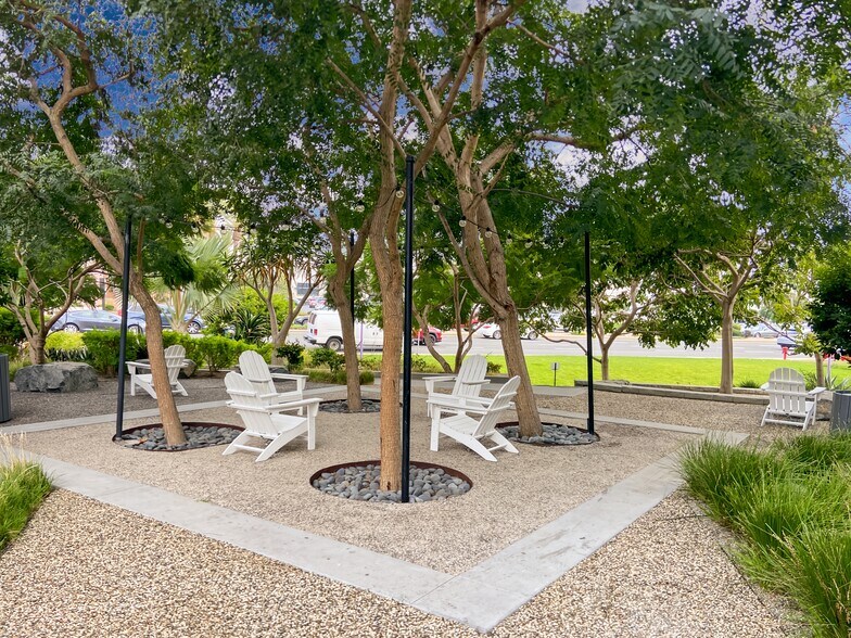 More Photos Of 21515 Hawthorne Blvd, Torrance Office For Lease