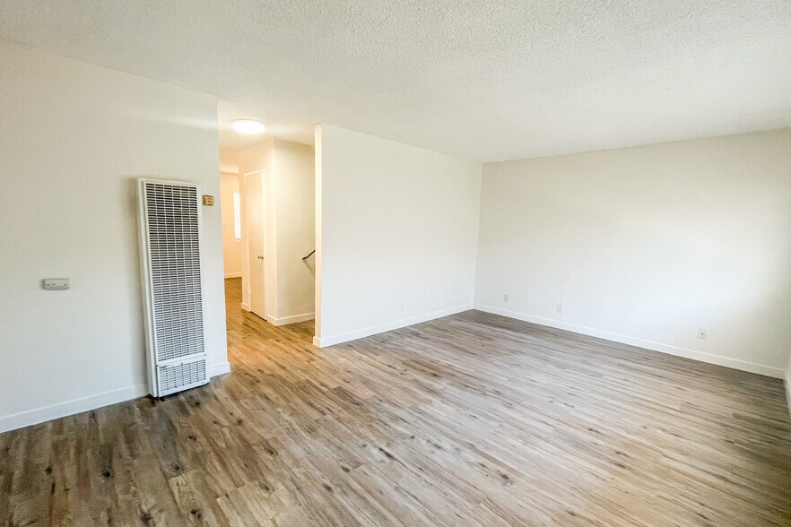 More Photos Of 1123 Ohio Ave, Long Beach Multifamily For Sale