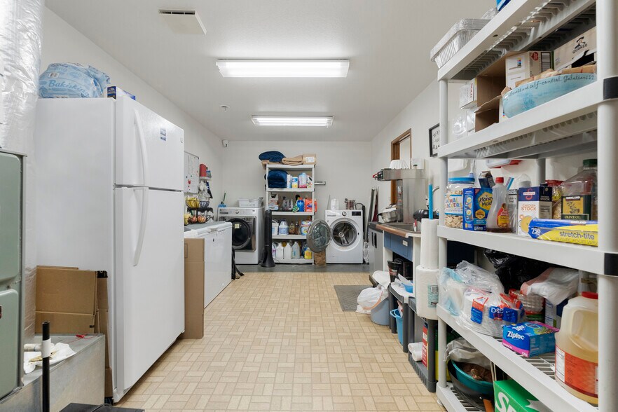 More Photos Of 1455 US Highway 101 S, Crescent City Hotel For Sale