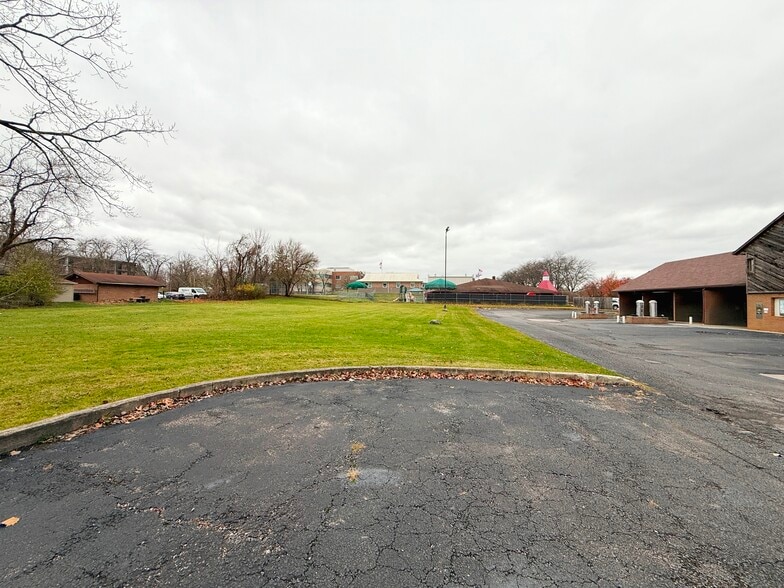 More Photos Of 170 Northland Dr, Medina Carwash For Sale