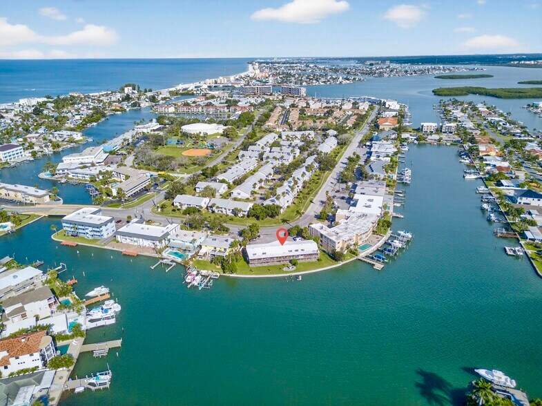 More Photos Of 275 116th Ave, Treasure Island Apartments For Sale