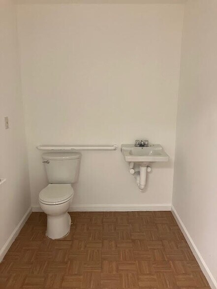 More Photos Of 2583 Milford Rd, East Stroudsburg General Retail For Lease
