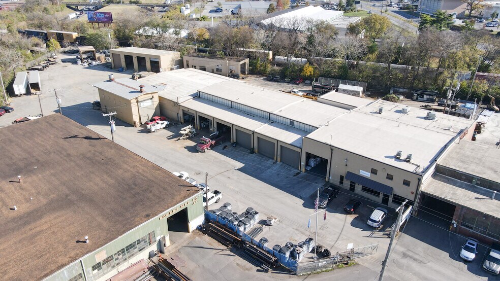 More Photos Of 658 Murfreesboro Pike, Nashville Warehouse For Sale