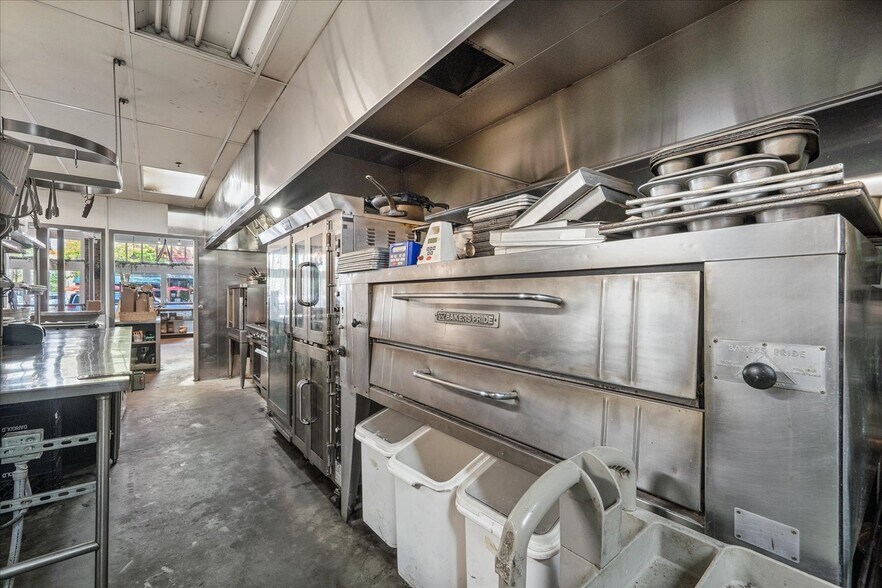 More Photos Of 415 W Main Ave, Spokane Storefront Retail Residential For Sale