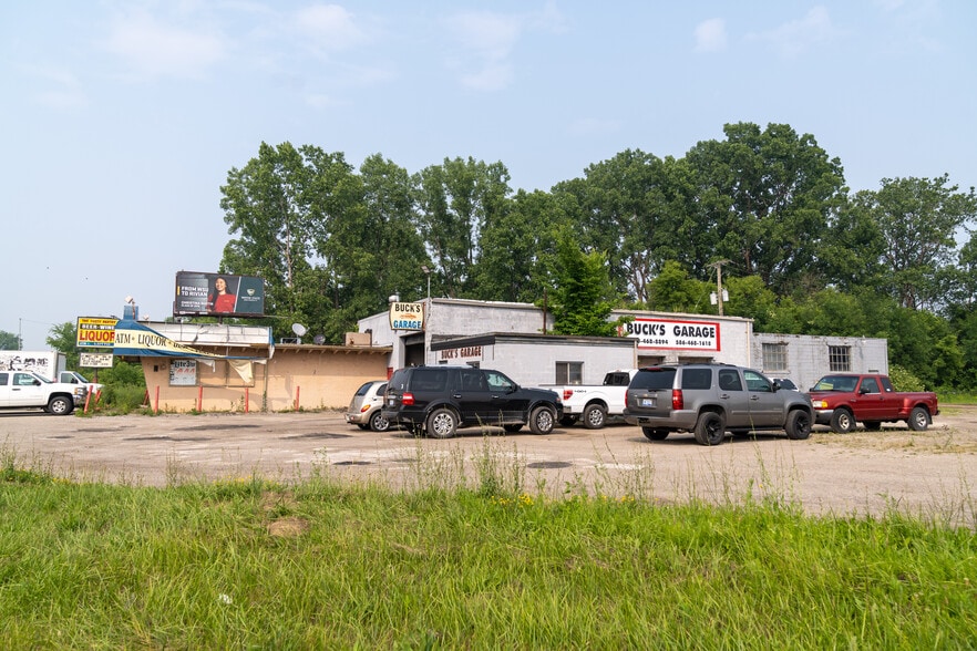 More Photos Of , Clinton Township General Retail For Sale
