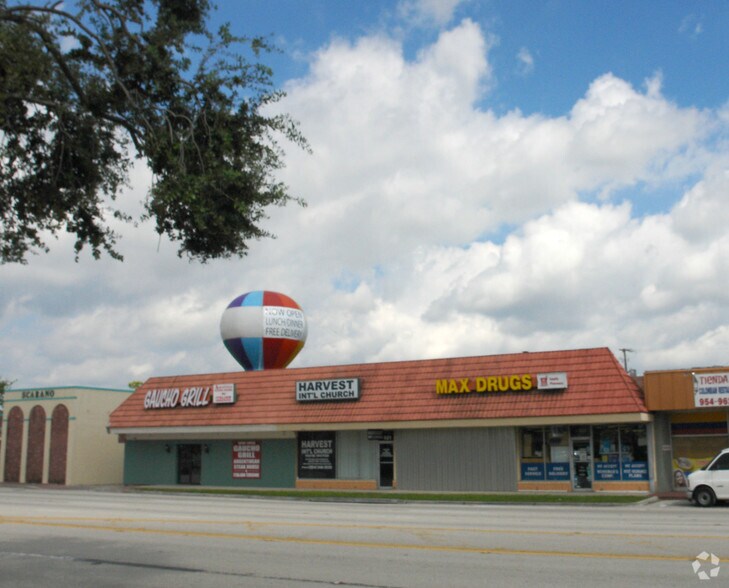 More Photos Of 4517-4525 Hollywood Blvd, Hollywood Storefront Retail Office For Lease