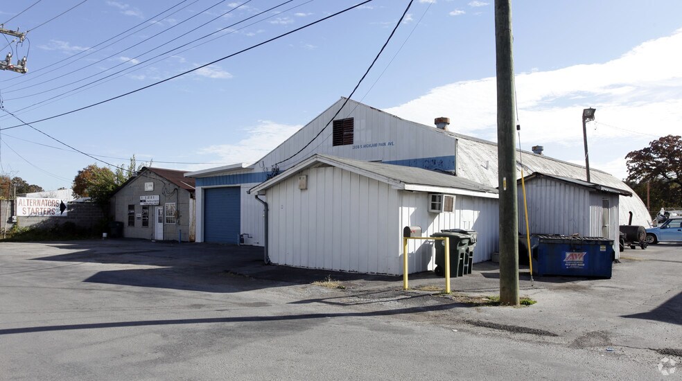 Primary Photo Of 2106-2108 S Highland Park Ave, Chattanooga Coworking Space