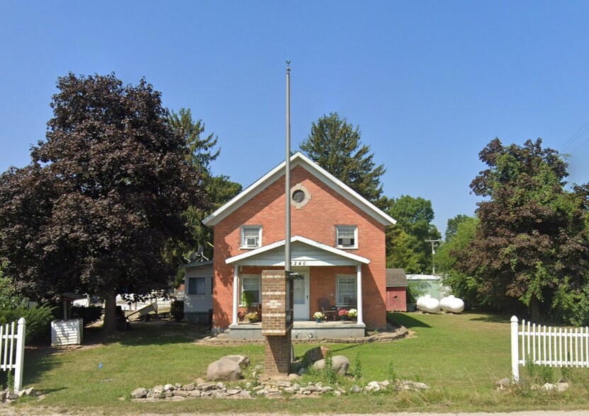 Primary Photo Of 4225 US Highway 23 N, Delaware Auto Repair For Sale
