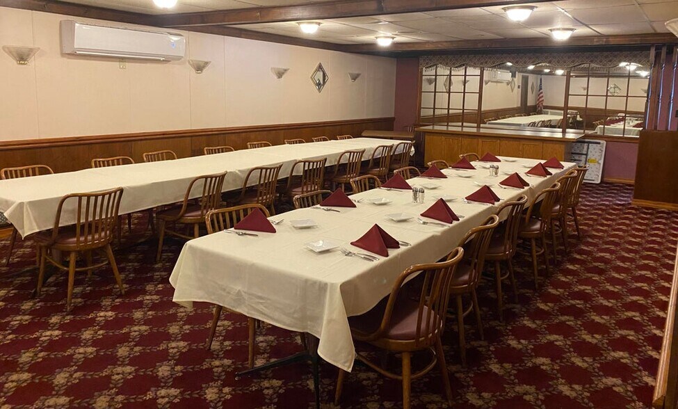 More Photos Of 17089 Boot Jack Rd, Ridgway Hotel For Sale