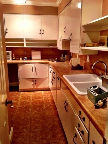 More Photos Of 550-558 E Wardlow Rd, Long Beach Medical For Sale