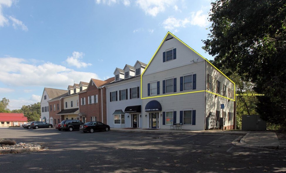 Primary Photo Of 7611 S Osborne Rd, Upper Marlboro Office For Sale
