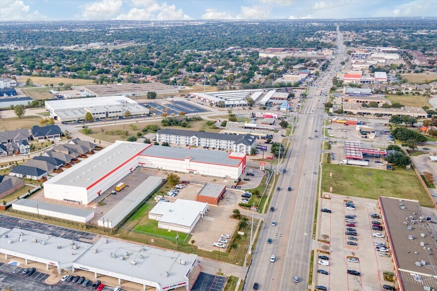 More Photos Of 5615 Rufe Snow Dr, North Richland Hills Freestanding For Sale