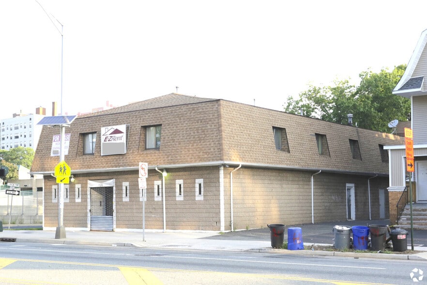 More Photos Of 198 Central Ave, East Orange Medical For Lease