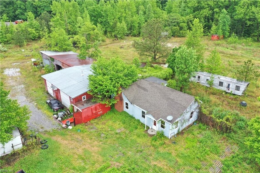 More Photos Of 36465 General Mahone Blvd, Ivor Service For Sale