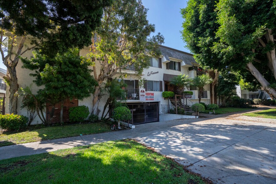 Primary Photo Of 12756 Venice Blvd, Los Angeles Apartments For Sale