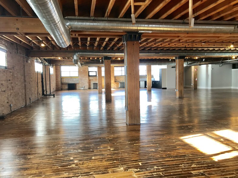 More Photos Of 1529 W Armitage Ave, Chicago Loft Creative Space For Sale