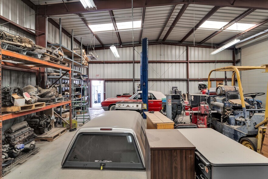 More Photos Of 75851 Baseline Rd, Twentynine Palms Warehouse For Sale