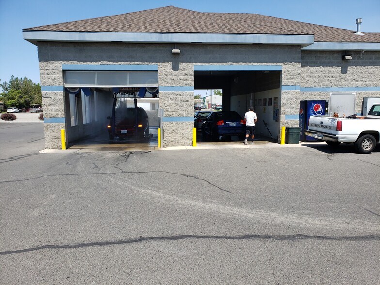 More Photos Of 318 N 20th Ave, Pasco Specialty For Sale