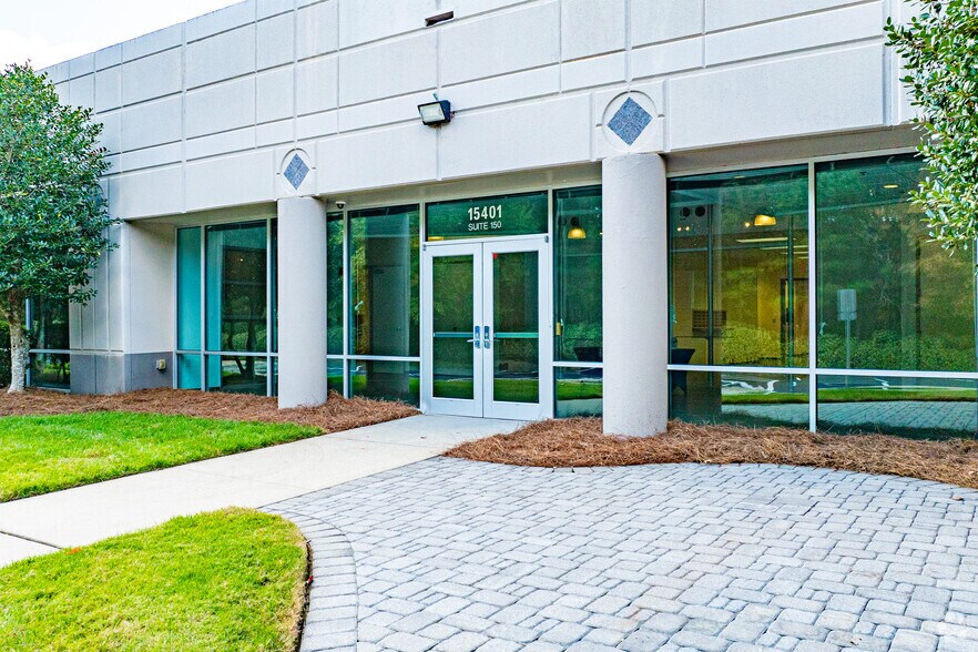 More Photos Of 15401 Weston Pky, Cary Office For Lease