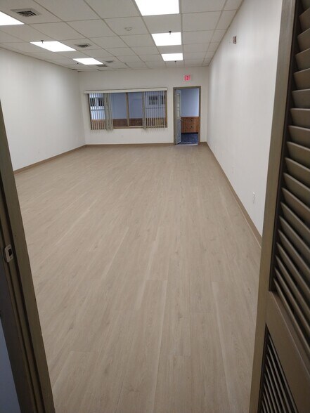 More Photos Of 140 Point Judith Rd, Narragansett Storefront Retail Office For Sale