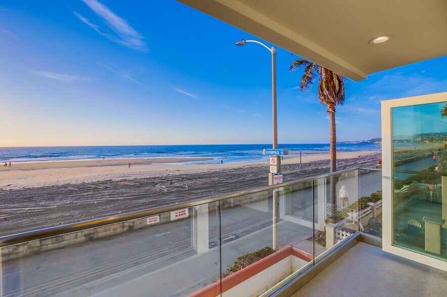More Photos Of 3449 Ocean Front Walk, San Diego Apartments For Sale