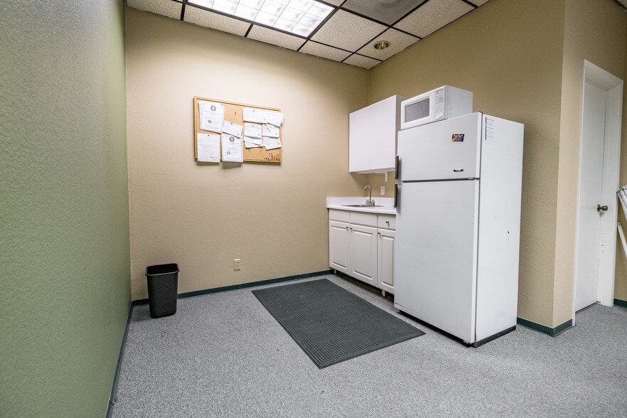 More Photos Of 110 W Arroyo St, Reno Office For Sale