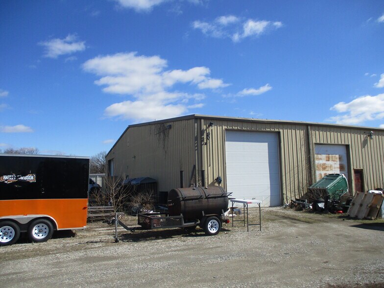 More Photos Of 3500 Highway 162, Pontoon Beach Industrial For Sale