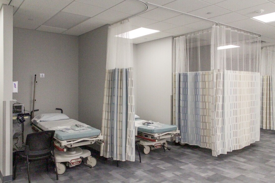 More Photos Of 9819 Huebner Rd, San Antonio Medical For Lease