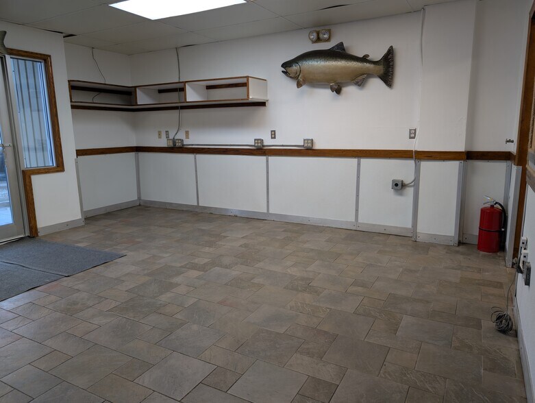 More Photos Of 306 Nordic dr, Petersburg Freestanding For Sale