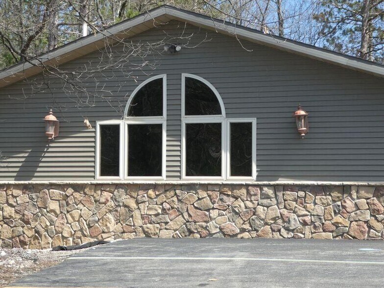 12087 US Highway 23 S, Ossineke, MI 49766 Retail