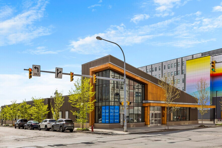 More Photos Of 225 Ellicott St, Buffalo Supermarket For Sale