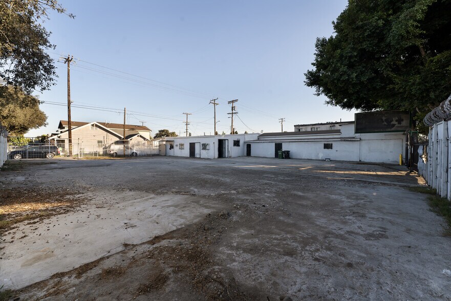 More Photos Of 8802-8810 S Central Ave, Los Angeles Land For Sale