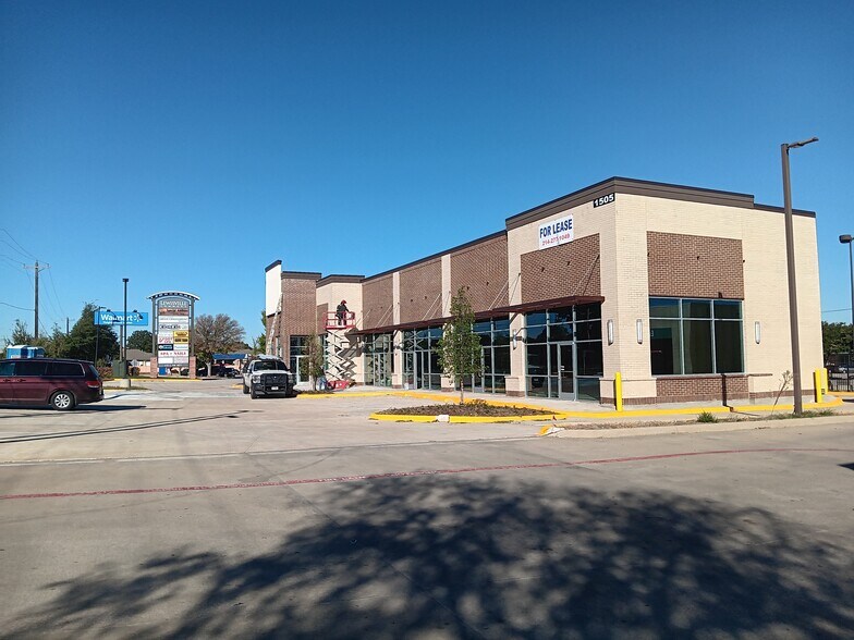 More Photos Of 1505 Justin Rd, Lewisville General Retail For Sale