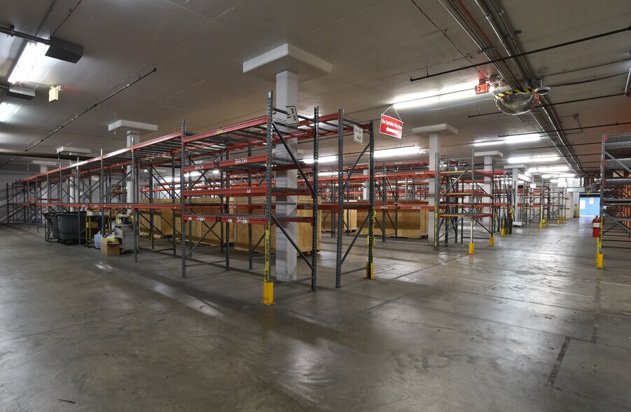 More Photos Of 1800 Northeast Expy, Atlanta Showroom For Lease