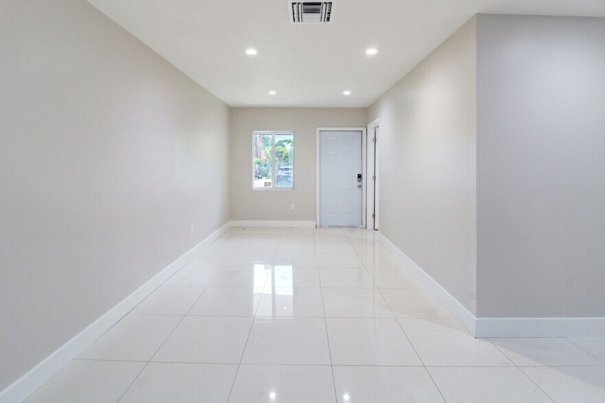 More Photos Of 1519-1521 NW 8th Ave, Fort Lauderdale Apartments For Sale