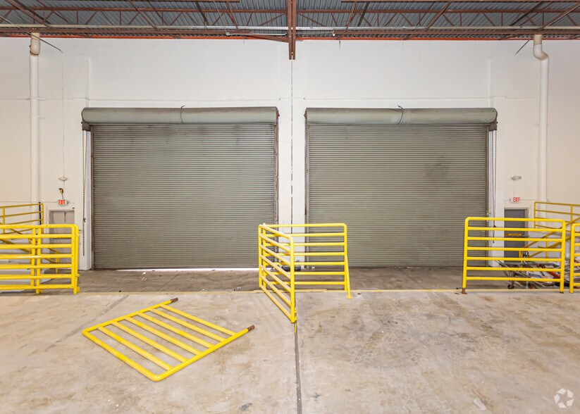 More Photos Of 7501-7521 NW 52nd St, Miami Unknown For Lease