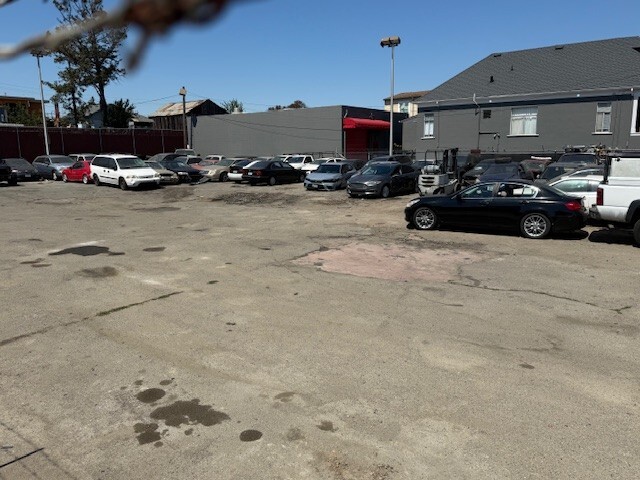 More Photos Of 1825 Park St, Alameda Auto Dealership For Sale