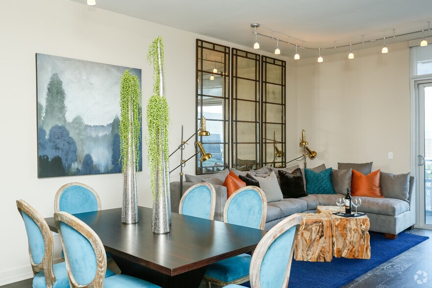 More Photos Of 2929 Weslayan St, Houston Apartments For Lease